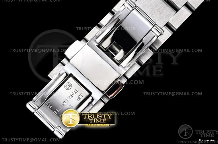 1031 OMG0659 – Aqua Terra 150m